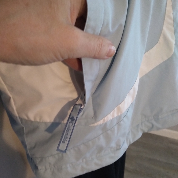 Columbia women's blue waterproof jacket size 1x - Picture 3 of 9